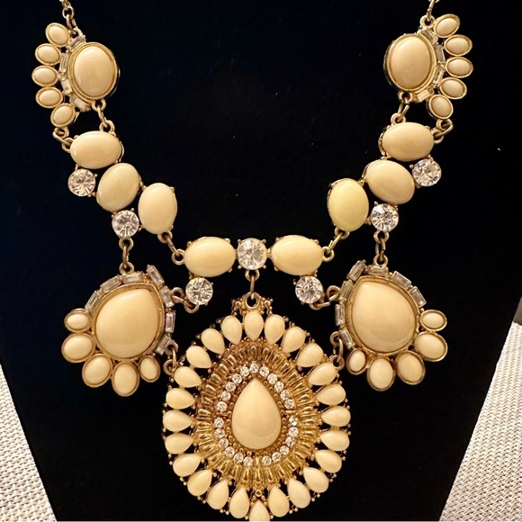 New York & Company Jewelry Cream Statement Necklace Poshmark